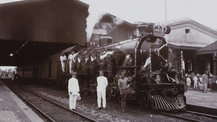 Kereta api dan jejak penjajahan Belanda di Priangan: dari tanam paksa hingga plesiran