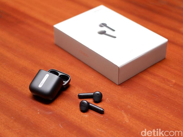 Unboxing Oppo Enco Free, Pesaing Apple Airpods Harga Rp 1 Jutaan