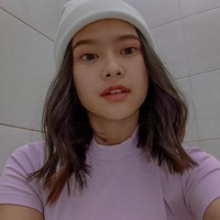 Michelle adalah seorang mahasiswi semester dua jurusan Ilmu Komunikasi asal Yogyakarta. Sosoknya cukup populer di Instagram dengan 39 ribu lebih pengikut. Foto: Instagram @miceraa