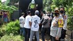 Nekat Rayakan Kelulusan, Pelajar di Pasuruan Disemprot Disinfektan