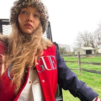 Setelah sebelumnya kehamilannya diekspos oleh TMZ, Gigi Hadid mengonfirmasi mengenai kabar bahagia tersebut saat diwawancara Jimmy Fallon. Sebenarnya, kami ingin mengumumkan ini dengan cara kami sendiri. Tapi kami sangat senang dan bahagia dan bersyukur atas doa dan ucapan semua orang, ucap Gigi. Foto: Dok. Instagram