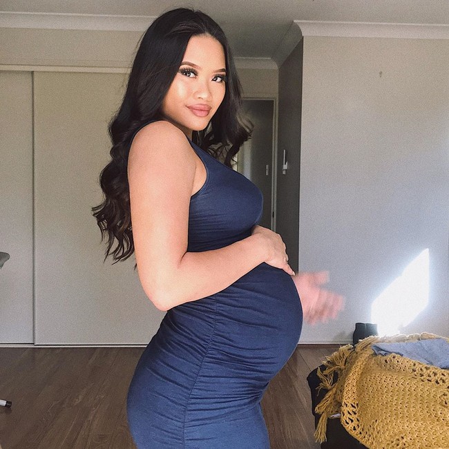 Remaja 18 tahun tersebut memang membutuhkan uang lebih dari orang-orang seusianya karena sudah punya anak. Pemilik akun TikTok @sarahmagusara tersebut hamil ketika duduk di kelas 12 SMA.Foto: Instagram @sarahmagusara