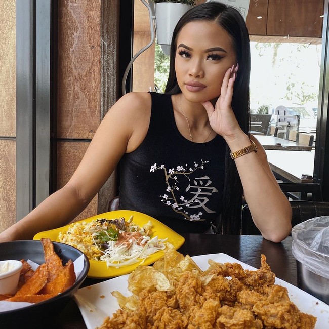 Kini Sarah berharap ia bisa mengandalkan kemampuan menarinya agar punya keuangan yang stabil untuk bertahan di tahun-tahun selanjutnya. Ke depannya, Sarah masih berencana untuk membagikan video mengenai tarian dan kehidupannya di media sosial.Foto: Instagram @sarahmagusara