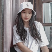 Sejak populer di TikTok dan Instagram, nama Michelle pun jadi viral. Postingan foto-foto selfie dirinya dipuji cantik dan mirip Jennie Blackpink. Foto: Instagram @miceraa
