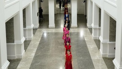 Peragaan Busana di China Digelar Tanpa Penonton