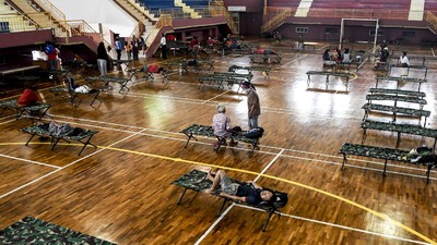 GOR Ciracas Jadi Tempat Penampungan Sementara Tunawisma