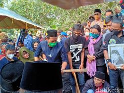 Didi Kempot Bahas Pagelaran COVID-19 Ambyar Sebelum Meninggal