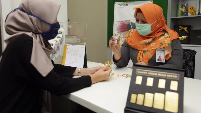Solusi Mendesak di Tengah Pandemi Corona Bank Syariah Mandiri menawarkan solusi untuk kebutuhan dana mendesak ditengah pandemi COVID-19 bagi masyarakat melalui produk Gadai Emas Berkah.