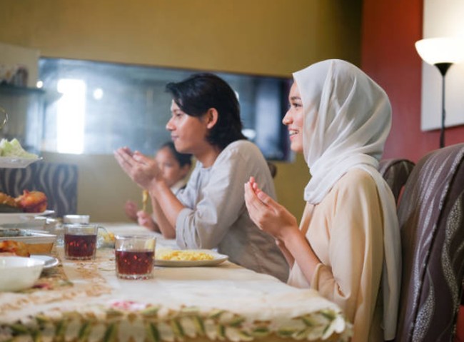 Hindari 5 Makanan Ini Saat Sahur Agar Ibadah Puasa Lancar