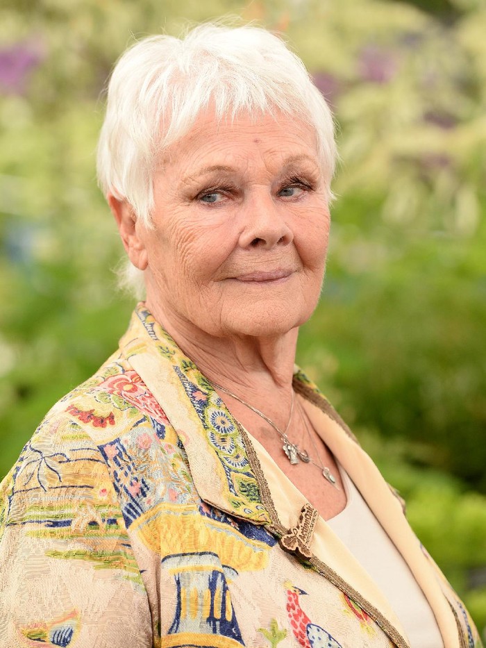 Judi Dench di Vogue Inggris