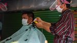 Berkah Tukang Cukur di Sejumlah Negara Usai Lockdown Dibuka