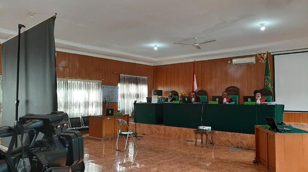 PN Palembang Pembacaan Putusan Bupati Muara Enim