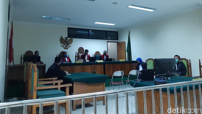 Sidang Kasus Bos Narkoba di Banten