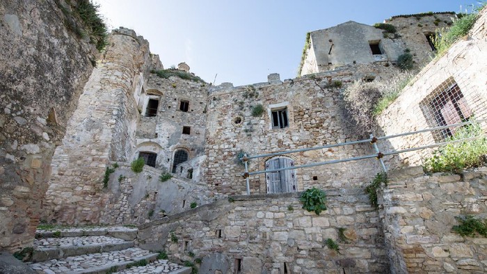 Kota Mati Craco di Italia