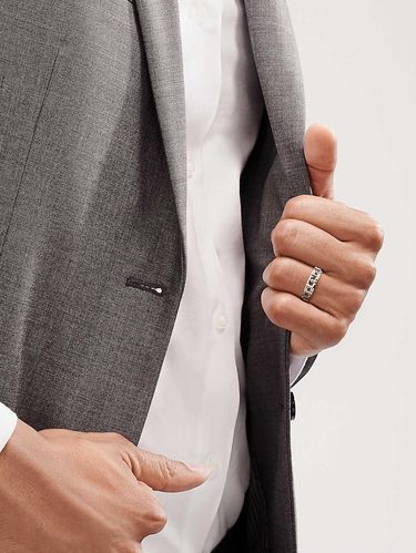 Cincin kawin Lee Tae Oh di drakor The World of the Married.