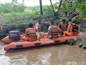 Jatuh dari Motor, Warga Cilegon Hilang Terseret Arus Kali