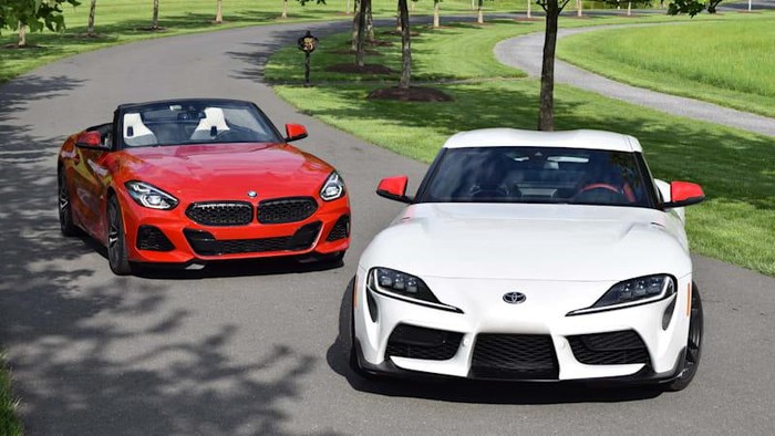 Toyota Supra dan BMW Z4