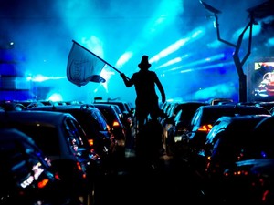 Kolaborasi Armand Maulana dan Afgan Jadi Pengisi Konser Drive-in