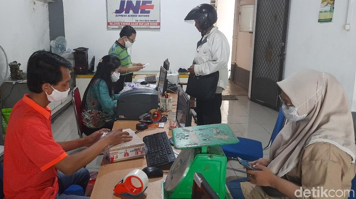 kirim paket akibat larangan mudik