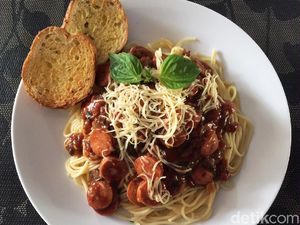 Resep Spaghetti Saus Sosis Untuk Buka Puasa