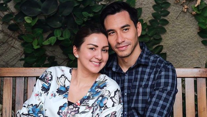 Donna Agnesia dan Darius Sinathrya