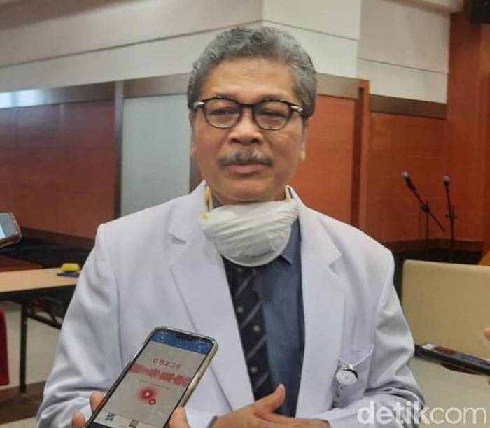 Dirut RS Unair Prof Dr dr Nasronudin