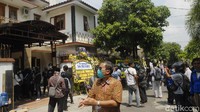 Begini suasana rumah duka Didi Kempot di Banyuanyar, Sumber, Surakarta, Jawa Tengah.