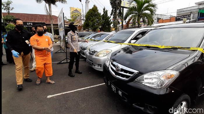 Pria Tasikmalaya ditangkap polisi gegara menggelapkan tujuh unit mobil rental