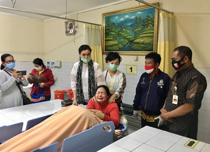 Penyanyi legendaris Didi Kempot meninggal dunia di RS Kasih Ibu, Solo Selasa (5/5/2020). 'The Godfather of Broken Heart' itu tutup usia pukul 07.45 WIB.