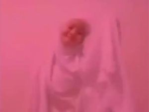 Perempuan di NTB Salat Sambil Joget TikTok, Polisi Minta Pendapat MUI