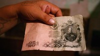 Salah satu bukti keistimewaan Asia Tengah bagi perkembangan peradaban Islam saat itu adalah disimpannya sebuah salinan asli Alquran di zaman Khalifah Utsman bin Affan di Tashkent (kini ibukota Uzbekistan). Uriel Sinai/Getty Images.