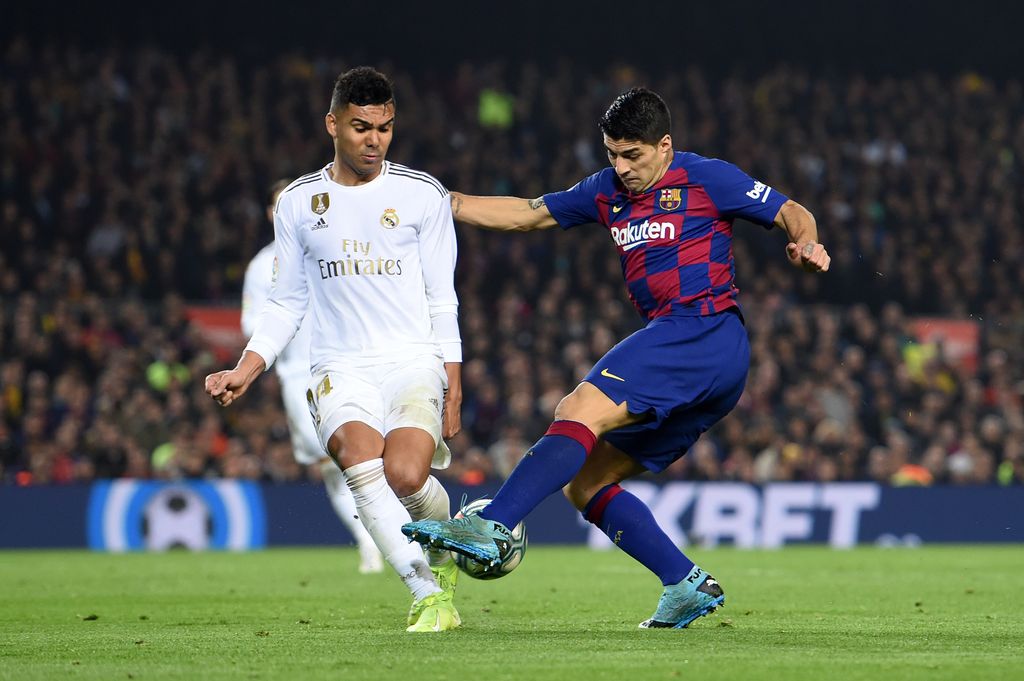Casemiro yang menjaga poros lini tengah Real Madrid