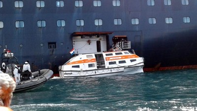 ABK Kapal MS Amsterdam Tiba di Tanjung Priok