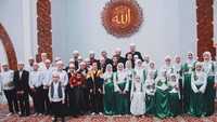 Di kalangan masyarakat, Istiklal Dzamija pun kerap disebut sebagai masjid Indonesia hingga masjid Soeharto atas jasa-jasanya dulu bagi Bosnia.