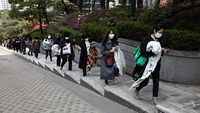 Keputusan tentang pembukaan sekolah telah diumumkan secara resmi, sebelum Korea Selatan melonggarkan aturan jarak sosial itu pada hari Rabu (6/5).