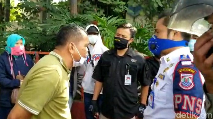 Pemudik terciduk di check point cimahi