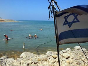 Israel Kembali Buka Wisata Laut Mati di Tengah Pandemi