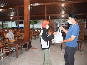 Merasa Ada yang Lebih Butuh, 12 Warga Banyumas Kembalikan BLT Corona