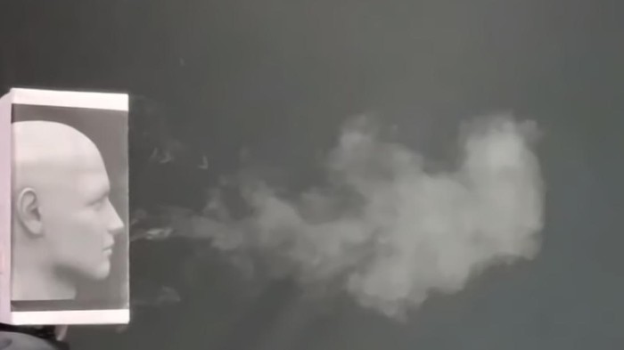 Ingat Jaga Jarak! Video Ini Tunjukkan Droplet Bisa Muncrat Sejauh 3 Meter