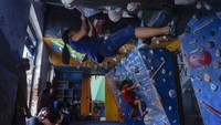 Latihan panjat tebing setiap sore saat bulan Ramadhan itu untuk menjaga stamina, kekuatan dan kecepatan memanjat tebing serta sekaligus untuk mencari bibit atlet baru. 