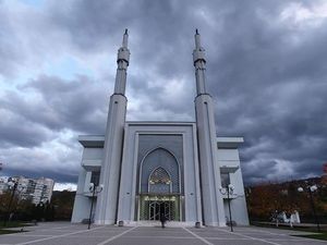 Potret Masjid Istiqlal dari Bosnia