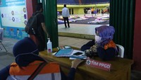 Gugus Tugas Penanganan COVID-19 Banyuwangi telah menetapkan kebijakan bagi pemudik yang masih nekat datang langsung dikarantina di Gelanggang Olah Raga (GOR) Tawangalun ini.