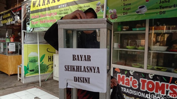 Warung Ikhlas di Kudus, warga bisa membeli makanan dibayar seikhlasnya