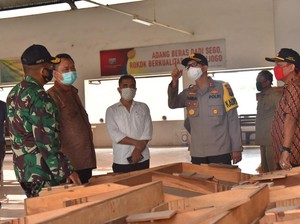 Antisipasi Klaster Baru Corona, Polisi Lamongan Sidak Pabrik Rokok