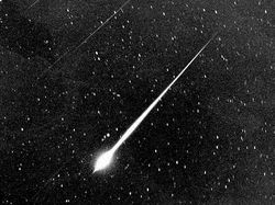 Keindahan Hujan Meteor dalam Bingkai Kamera