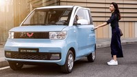 Mobil listrik mungil ini dibekali dua pilihan baterai 9.2 kWh atau 13.8 kWh. Sudah dites sesuai dengan NEDC (New European Driving Cycle) yang mampu menempuh jarak 150 - 200 km untuk sekali pengisian. Foto: Inside EV