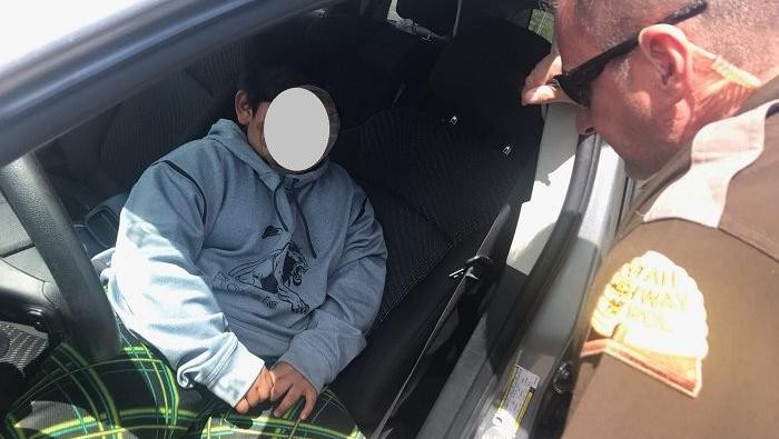 Pengemudi mobil di bawah umur