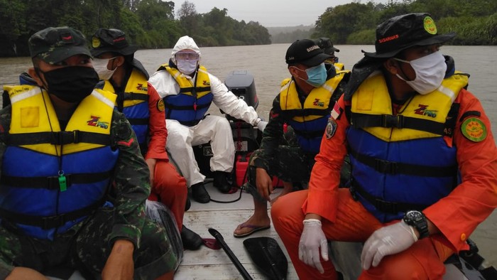 Proses pencarian pencari kodok yang hilang di Sungai Musi (dok. Istimewa))