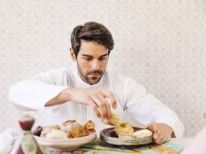 Bolehkan Makan dan Minum Setelah Imsak? Ini Jawabannya