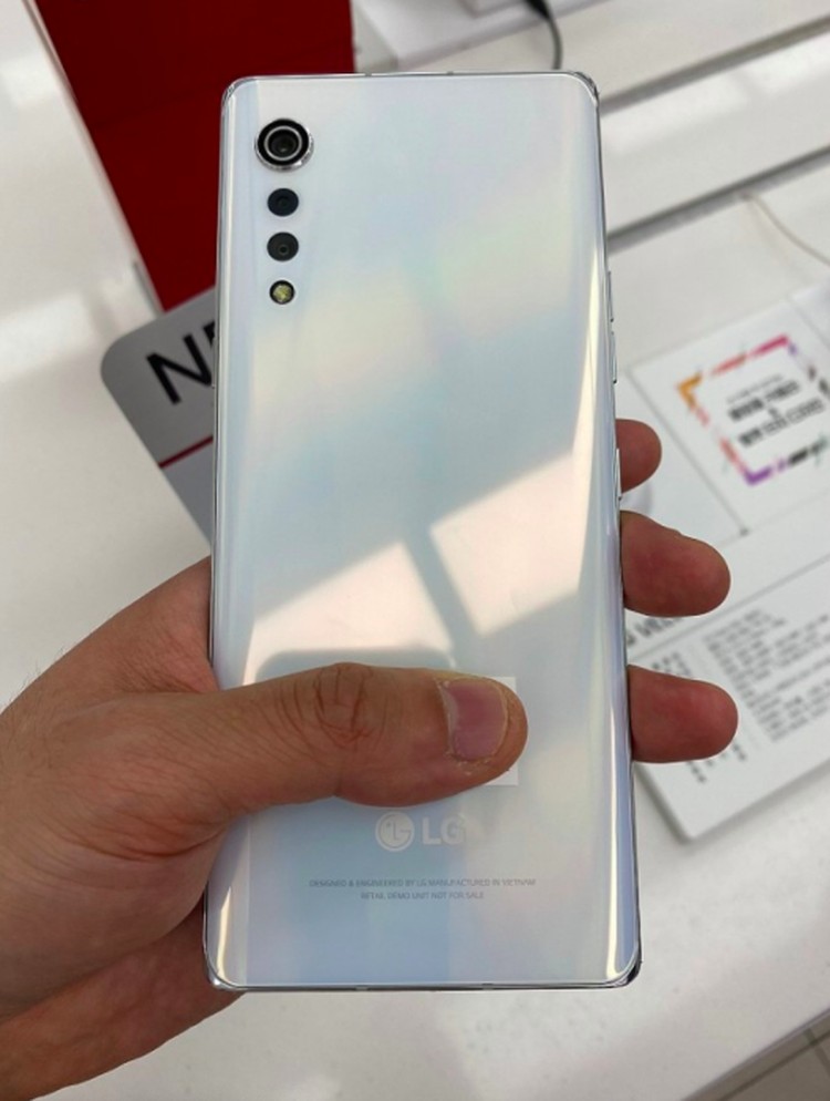 LG Velvet